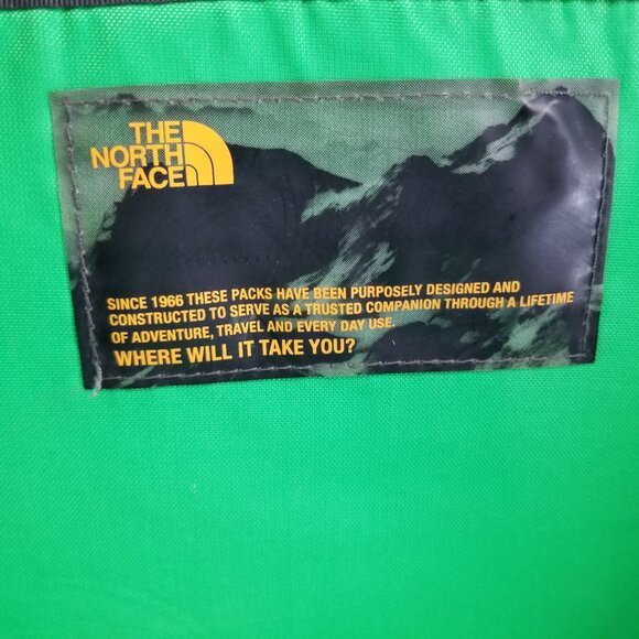 North Face Jester 28 Liter Black Green School Hiking 18 Inch Backpack - Picture 13 of 16